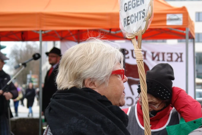Aktion gegen Gießener Gelbwesten